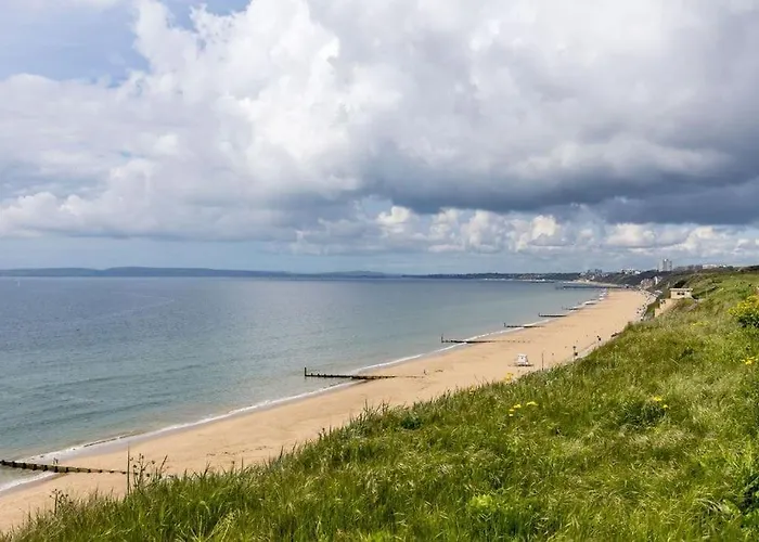 Modern 1 Bed, Close To Beach And Highstreet